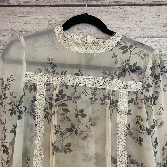 🍗‎ LC Lauren Conrad Runway High Neck Sheer Top Size Small - Picture 5 of 7